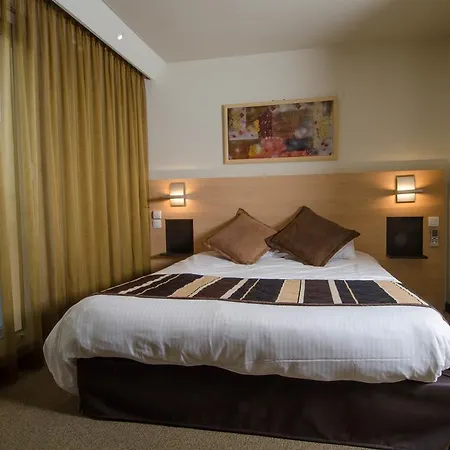 Adonis Gapotel 3*