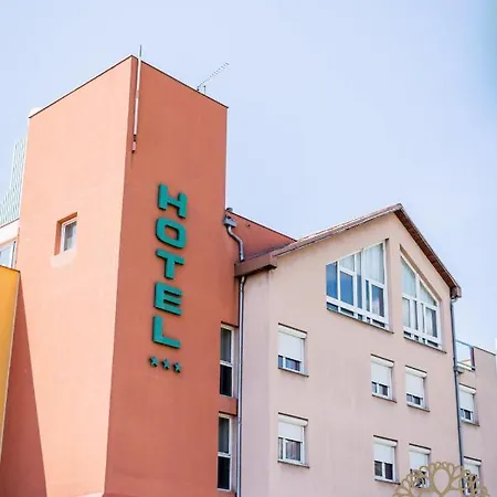 Hotel Adonis Gapotel 3*
