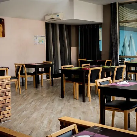 Adonis Gapotel Hotel 3*